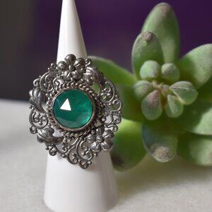 Emeraldine Quartz Ring